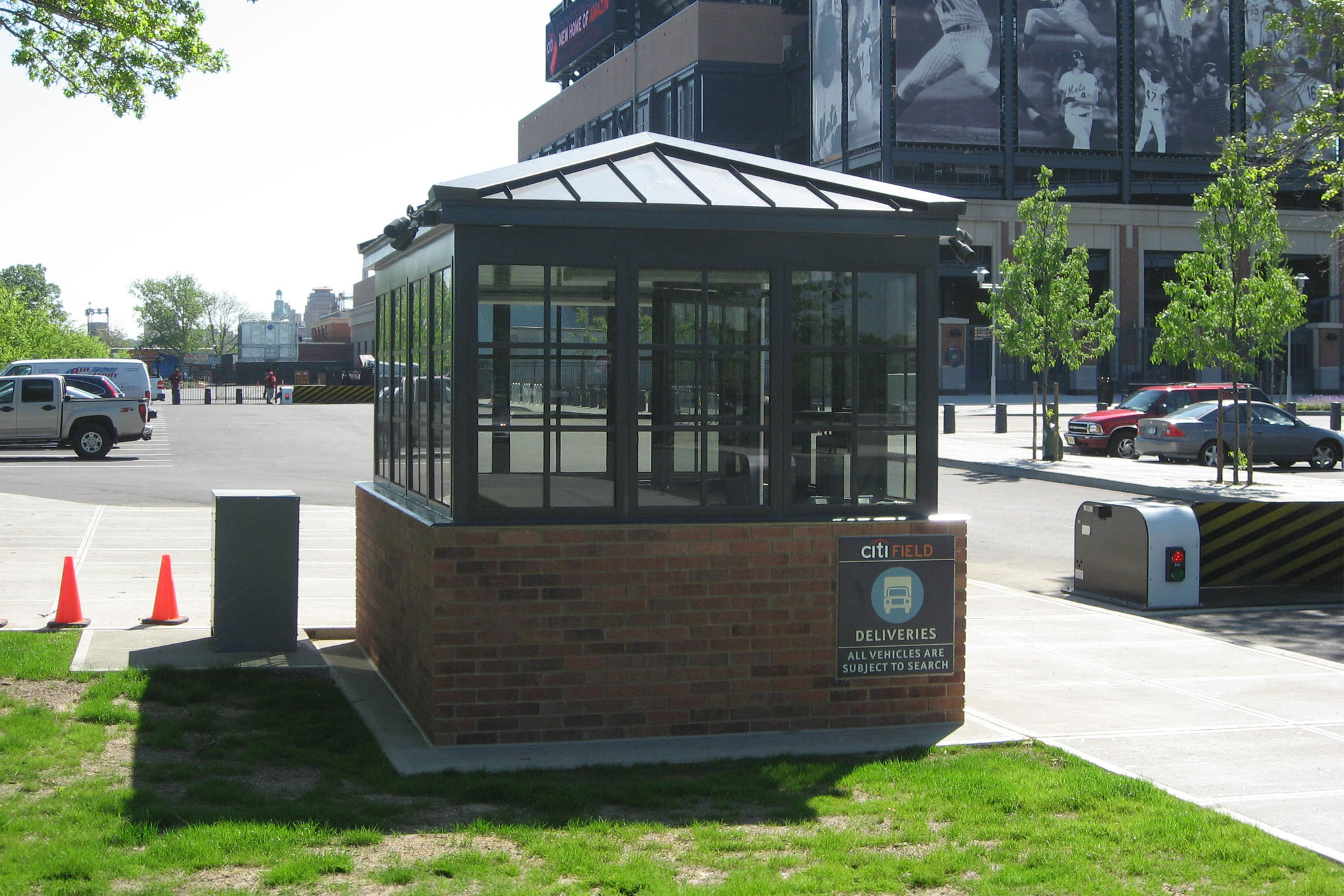 Guard House 812BR3 - Portable Guard House, Guardhouse, Guard Booth ...